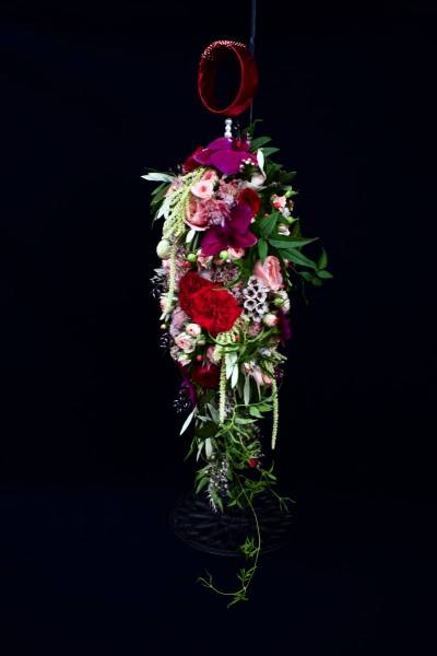 Flower：バラ数種類、ミディファレノプシス、アマランサス、ワックスフラワー、羽衣ジャスミン、オリーブ