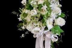 Flower：バラ、リューココリーネ、雪柳、キャンディタフト、豆の花、ガーベラ、タラスピ