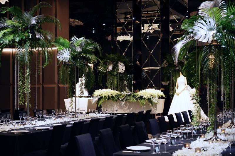 Main Table Decoration